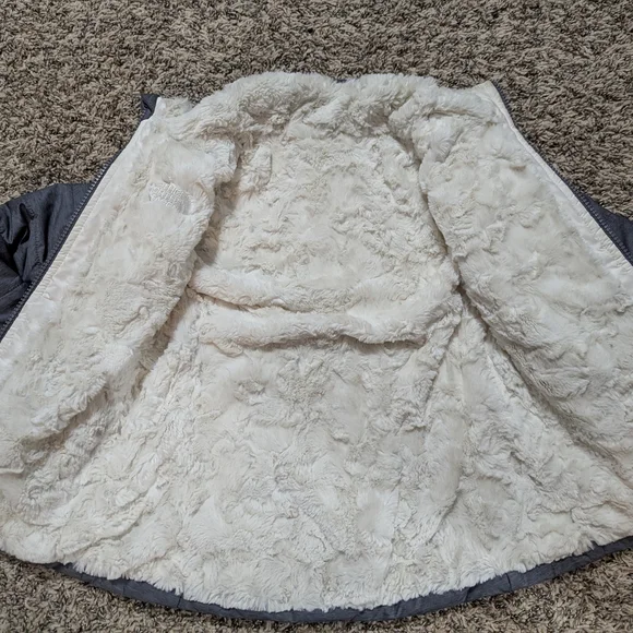 The North Face Kids Charcoal Puffer Jacket - Picture 3 of 4